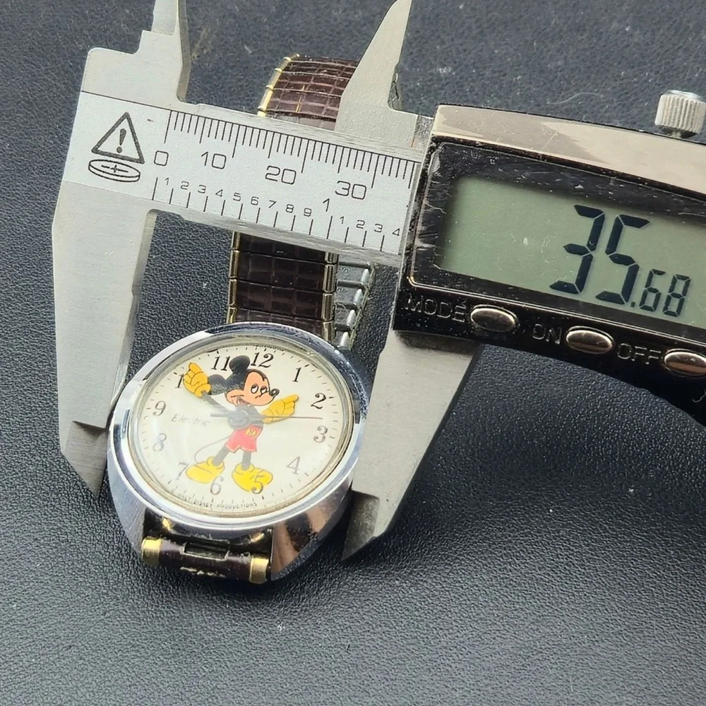 Vintage‎ Timex Electric Mickey Mouse Watch Disney Productions Expansion Band